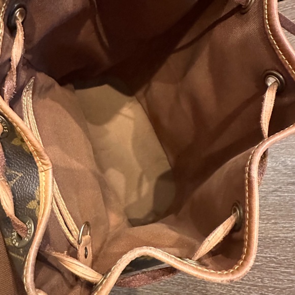 Louis Vuitton Montsouris Backpack - Picture 10 of 11